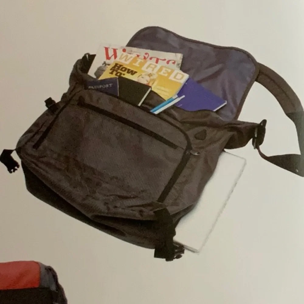 Rick Steves LAPTOP MESSENGER BAG - grey/blk